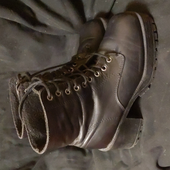 Nevada Black Tie Up Chunk Heel Boots - Picture 5 of 8